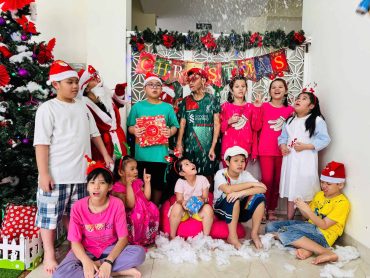 🎄 NOEL LUNG LINH – NIỀM VUI NGẬP TRÀN 🎁