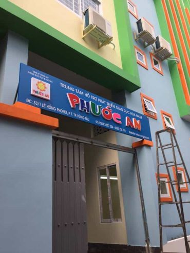 Những công đoạn cuối cùng của ngôi trường mới.