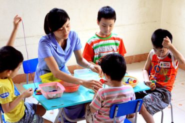 Đồng cảm, khó đồng hành với trẻ tự kỷ